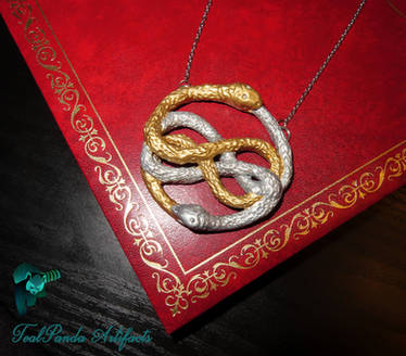 AURYN Necklace