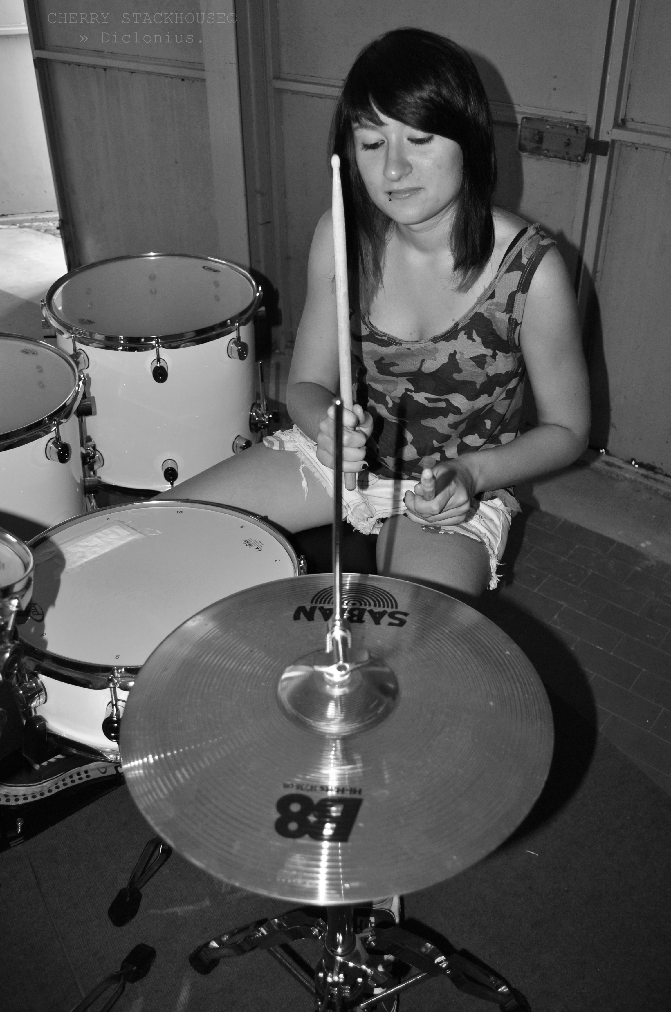 Drummer Girl II