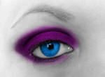 Blue eyes Purple eyeshadow by BeautifullyDecayed76