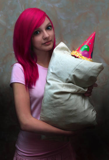 Ertak qahramonlari bilan porno filmlar Toliq uzunlikdagi qari etuk