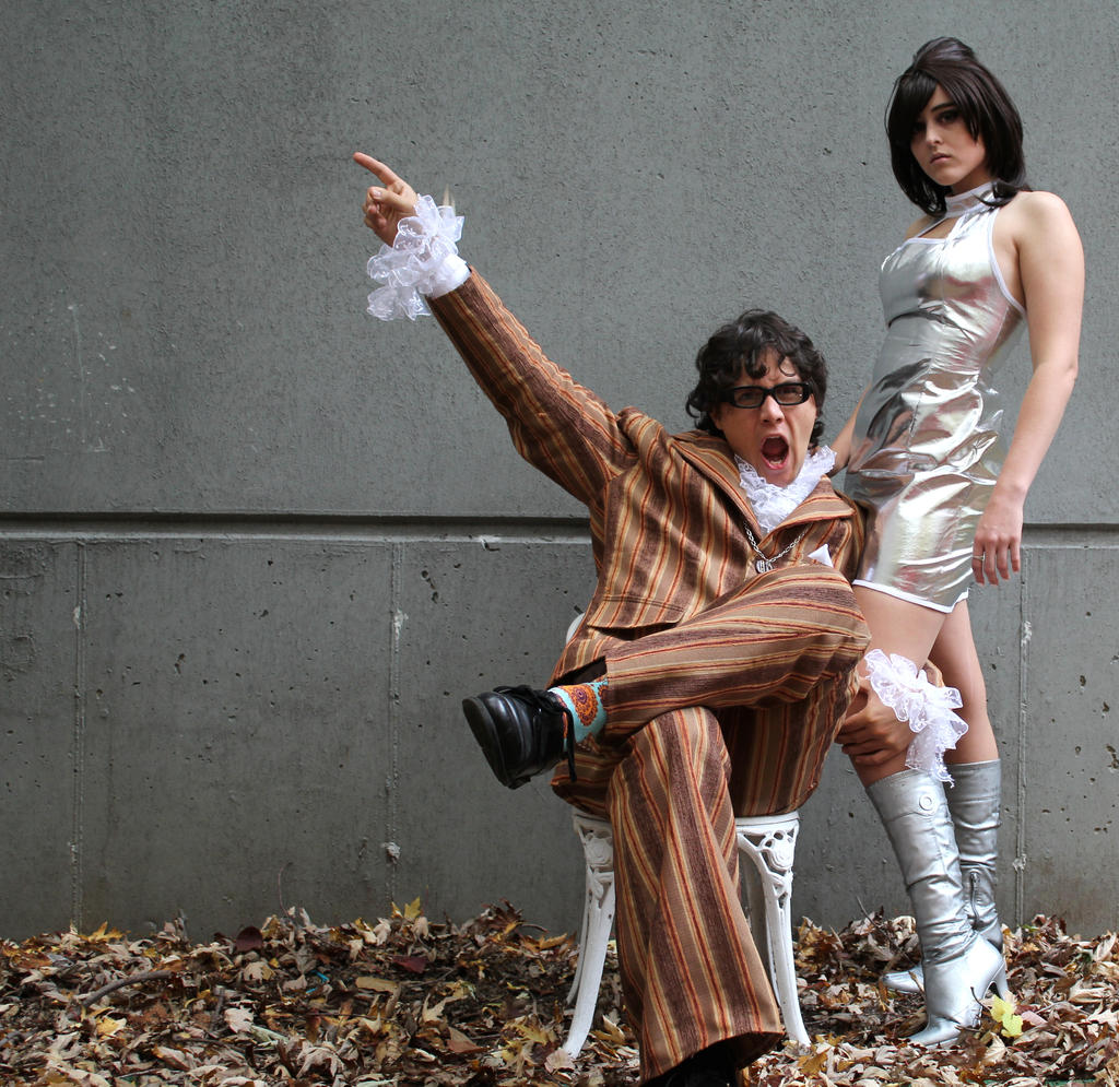 Yeah Baby! Austin Powers and Vanessa Kensington by phantomonex on