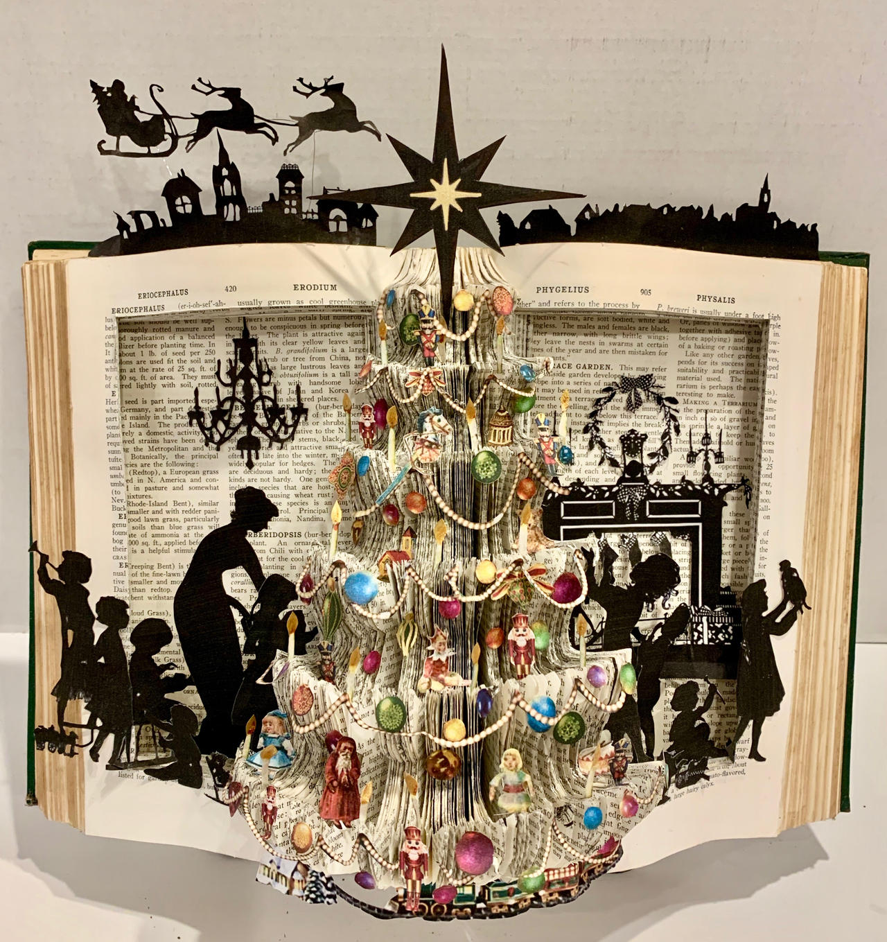 Victorian Christmas (Book Folding)