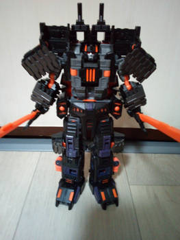 Fan Mode 1 of Maketoys Paladin Chaos