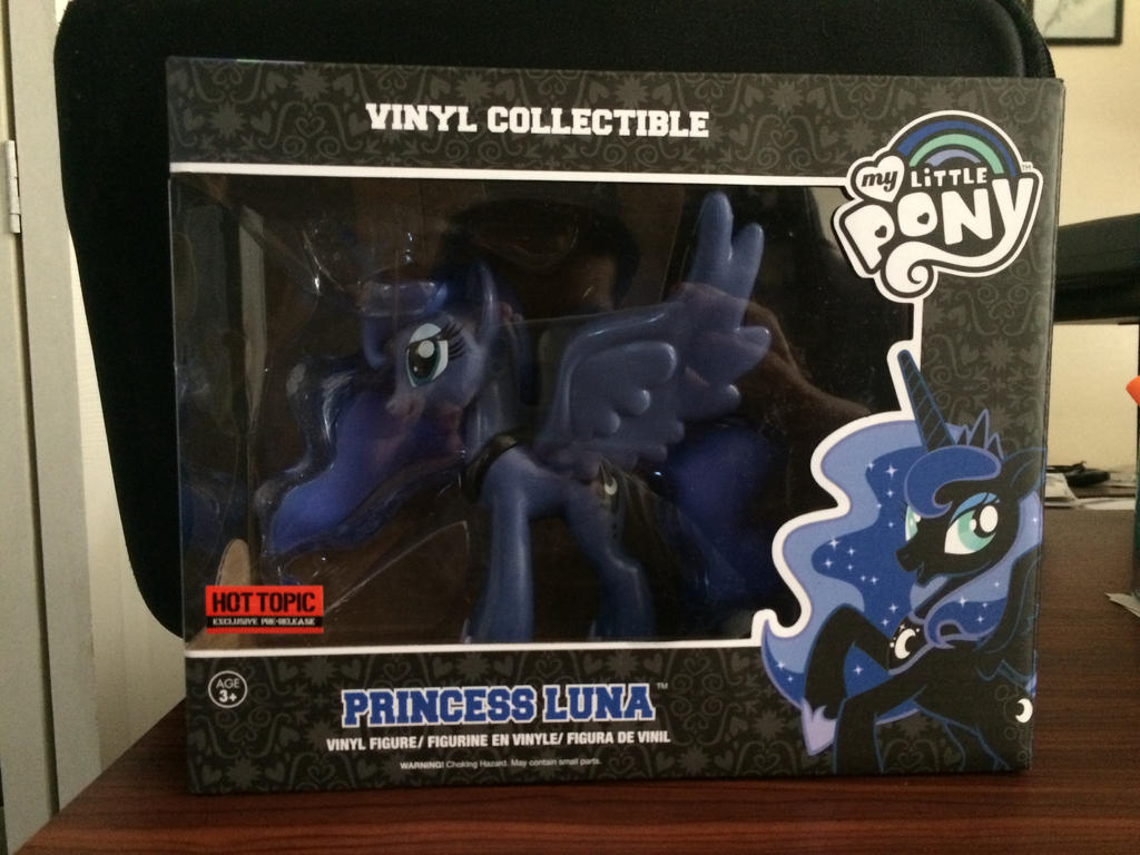 Luna Vinyl