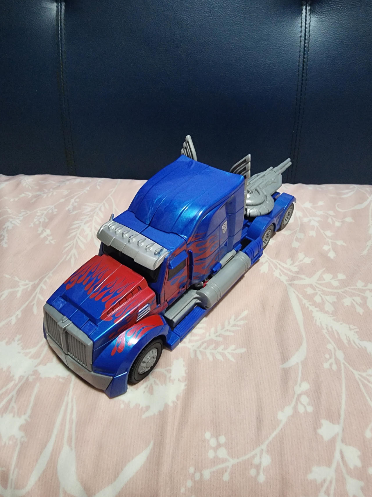 TF TLK Optimus Prime truck mode by ItzRougeNoireArtz on DeviantArt