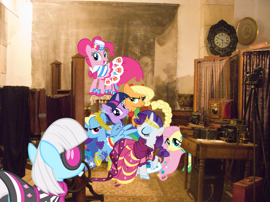 MLP: Photo Studio by captainscoffee on DeviantArt