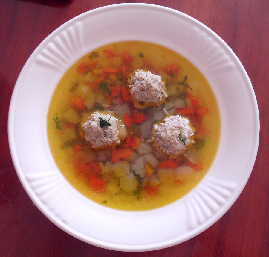 Soup with meatballs