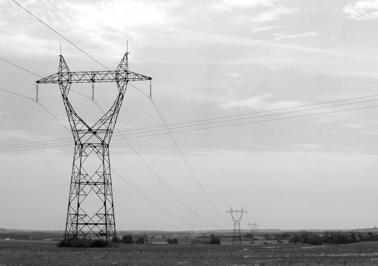 Pylon Chain by crushedbyexpectation on DeviantArt