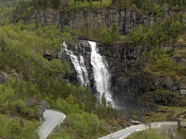 The Waterfall by Hedling on DeviantArt