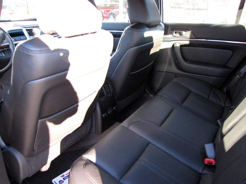 Lincoln MKS Interior Backseat