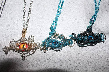 wire Eye pendants