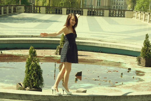 fountain girl