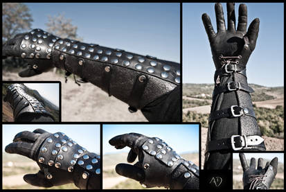 Black Rawhide Gauntlets