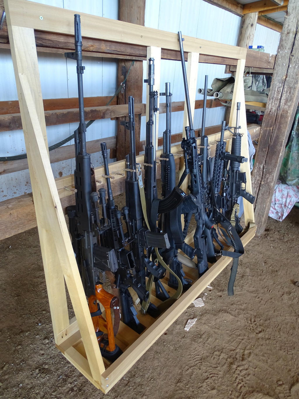 Rifle Rack by Tora044 on DeviantArt