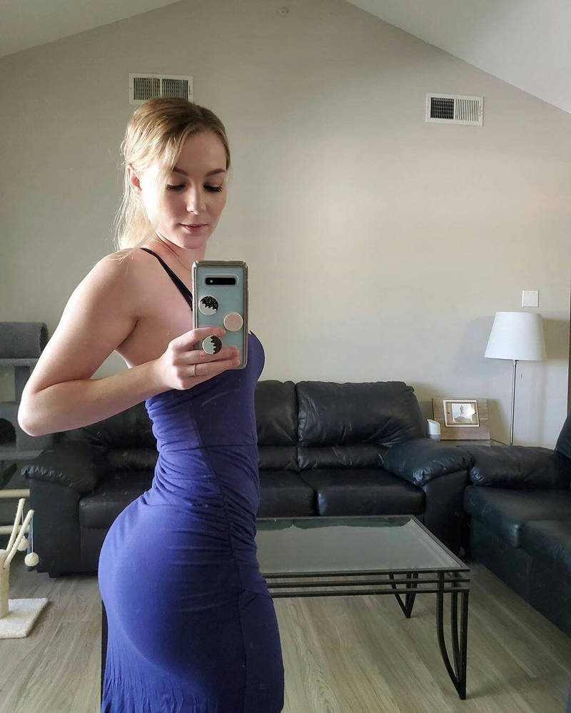 Who Is Lisa Peachy - EroFound