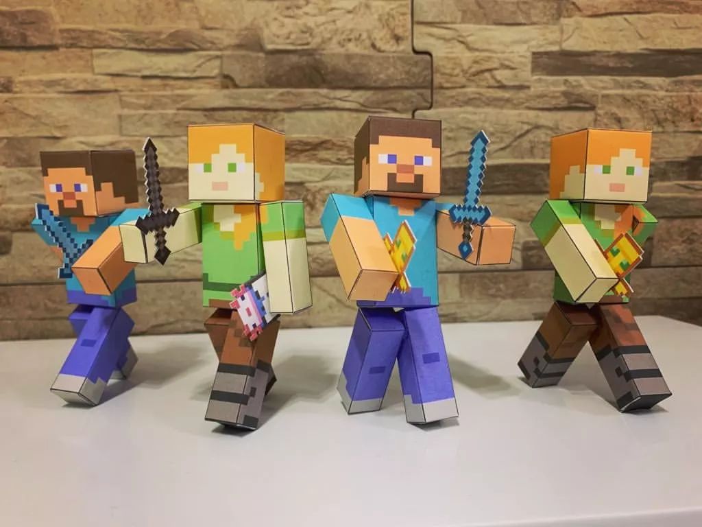 Minecraft Papercraft armados Steve and Alex by coolskeleton953 on ...