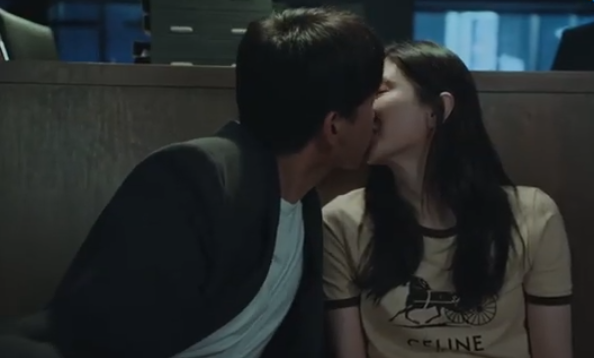Chinese Lawyer couple kiss