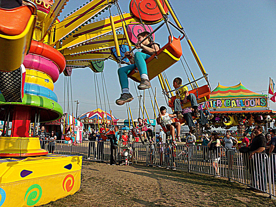 Kierras 1st trip to the fair 25