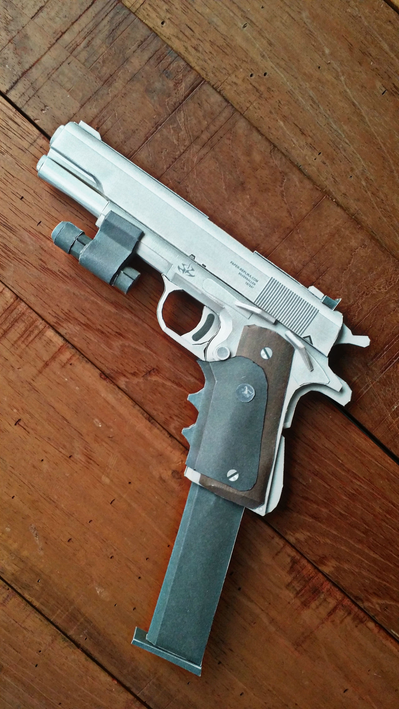 Hitman Papercraft Silverballer By Guillermomate On Deviantart Hitman Papercraft Silverballer By Guillermomate On Deviantart