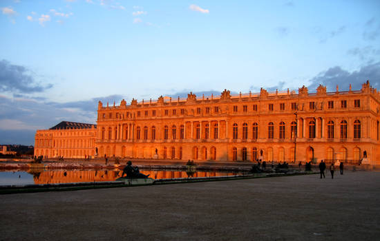 Glowing Versailles 2