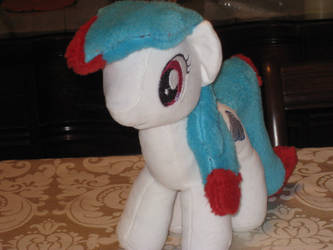 Hope Plushie-2