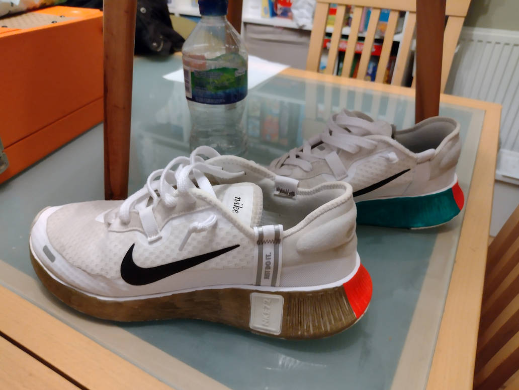 Customise my trainers by aberdeenpicker on DeviantArt