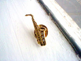 Saxophone Brooch no.1