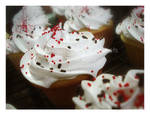 Cupcakes- Red n' Black by Yuleen75