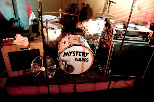 Mystery drumset