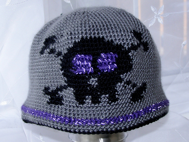 skull and crossbones hat