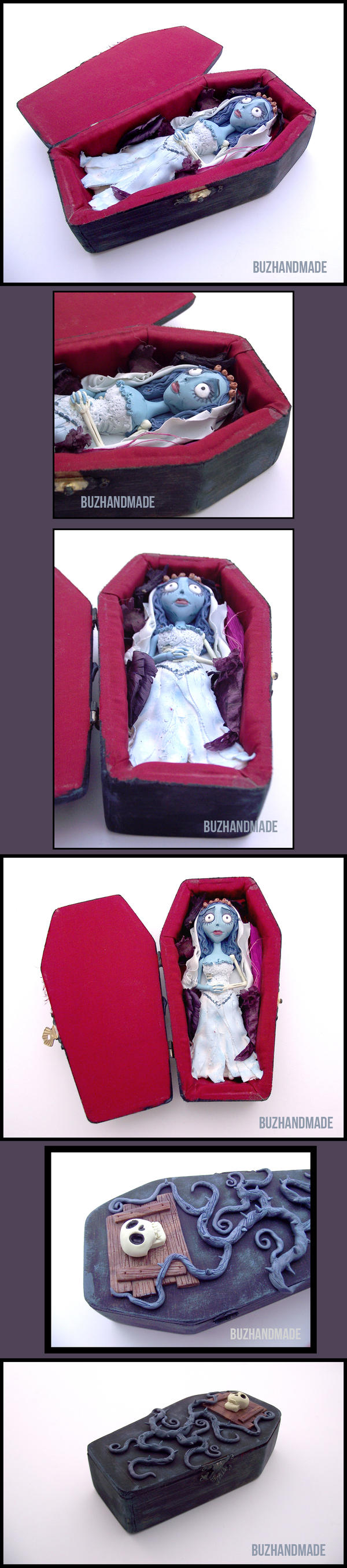 Emily - CORPSE BRIDE in Coffin