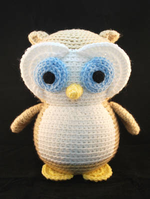 Blue eyed Owl by craftyhanako