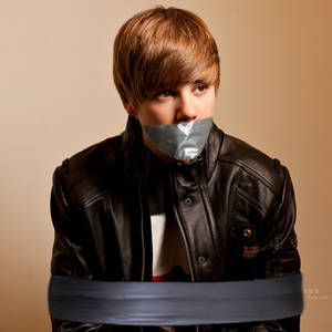 Justin Bieber Gagged 2