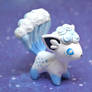 Alolan Vulpix figurine