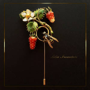 Strawberry and wasp. Brooch