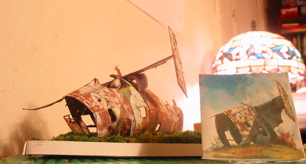Space Wreck Paper Model-compar