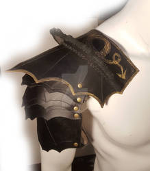 Gothic spiked shoulder armour