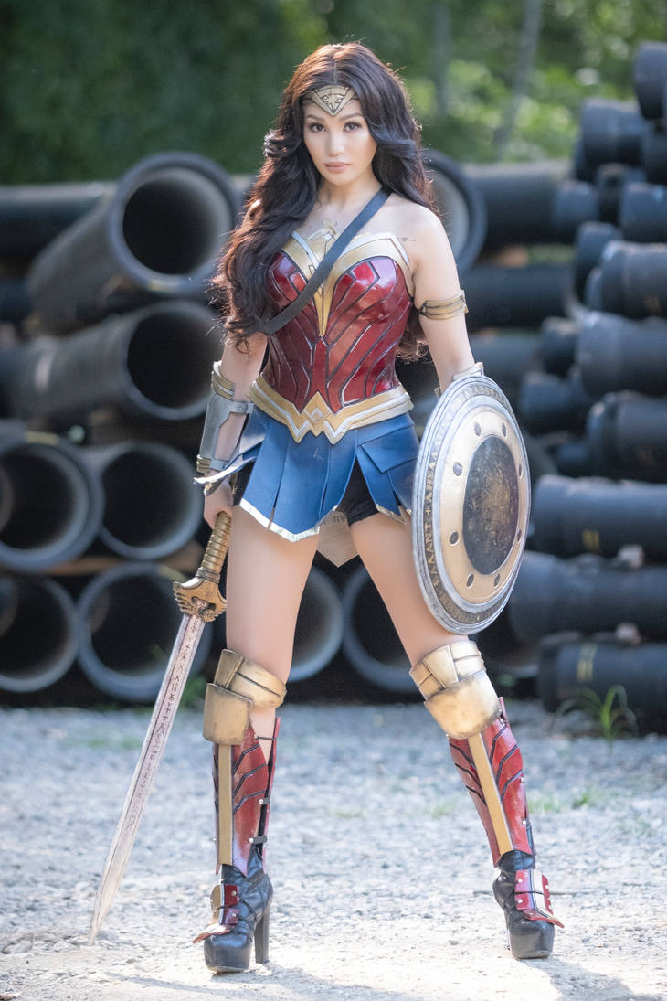 Wonder Woman by chongbit on DeviantArt