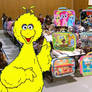 Big Bird (JTE CH) in Cafeteria