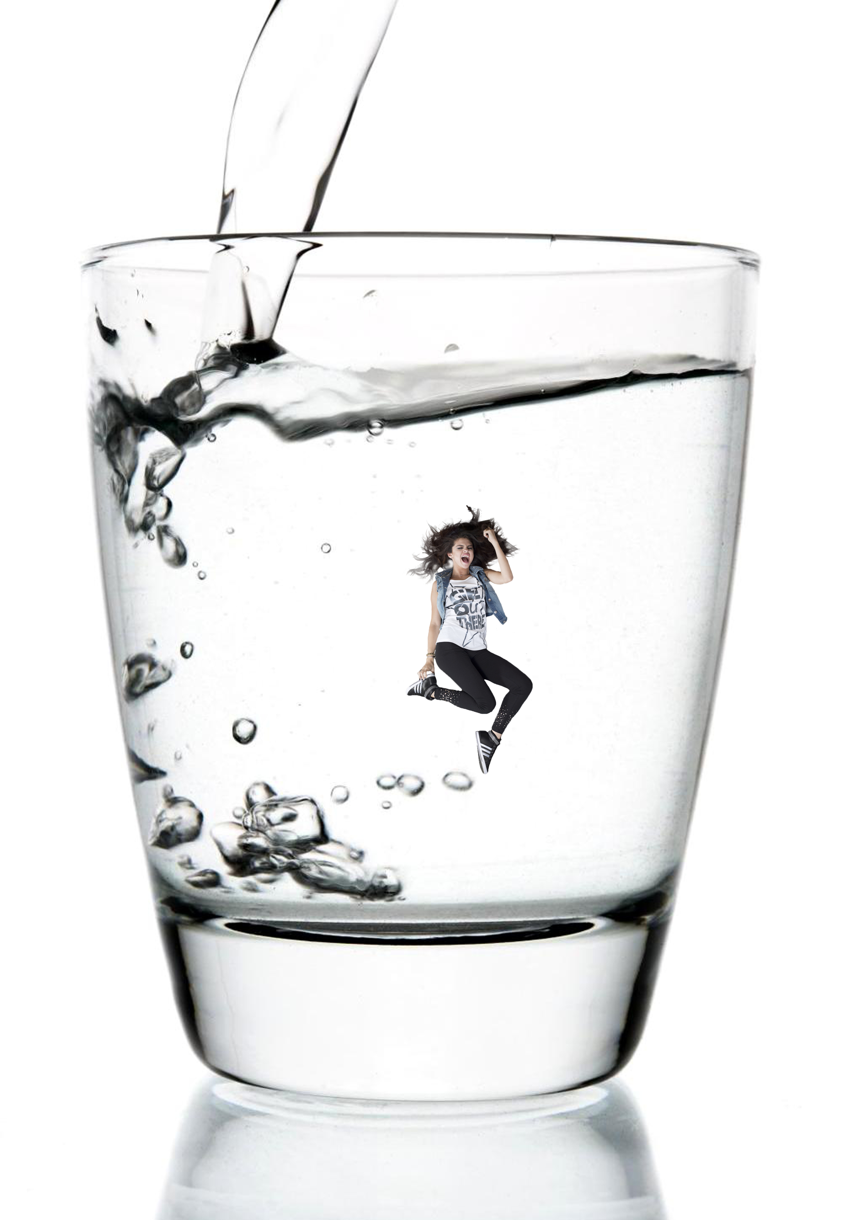 Shrunken Selena Gomez in a Glass of Water!