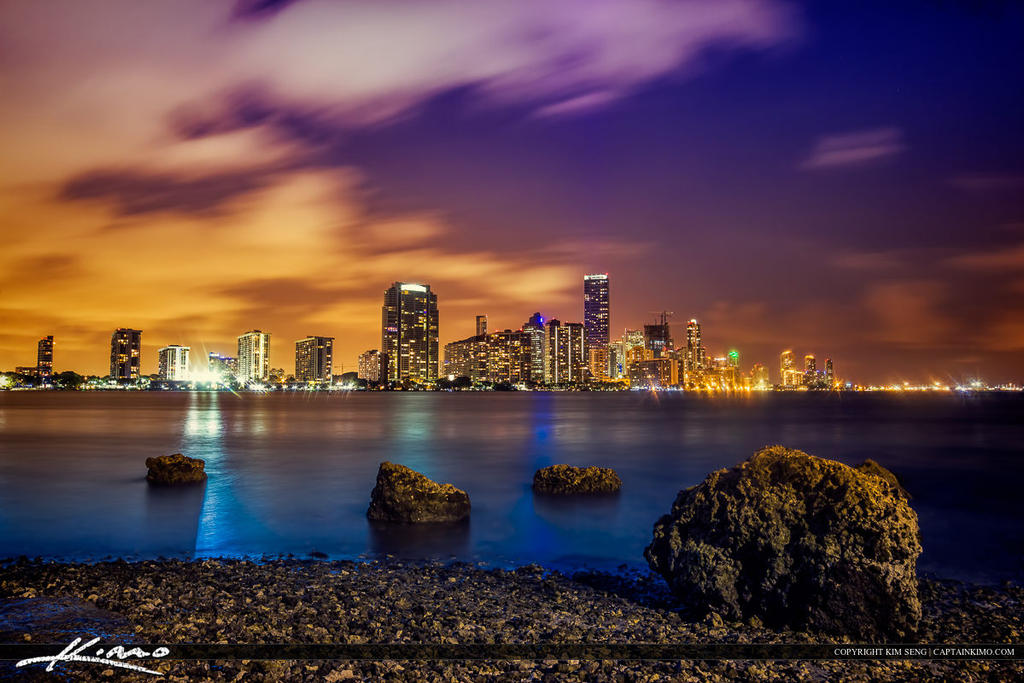 Miami-Skyline-After-Sunset-Downtown-Building-L