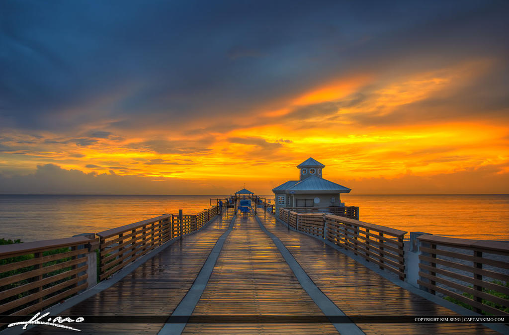 Warm-Rusty-Sunrise-at-Juno-Beach-Pier-Florida