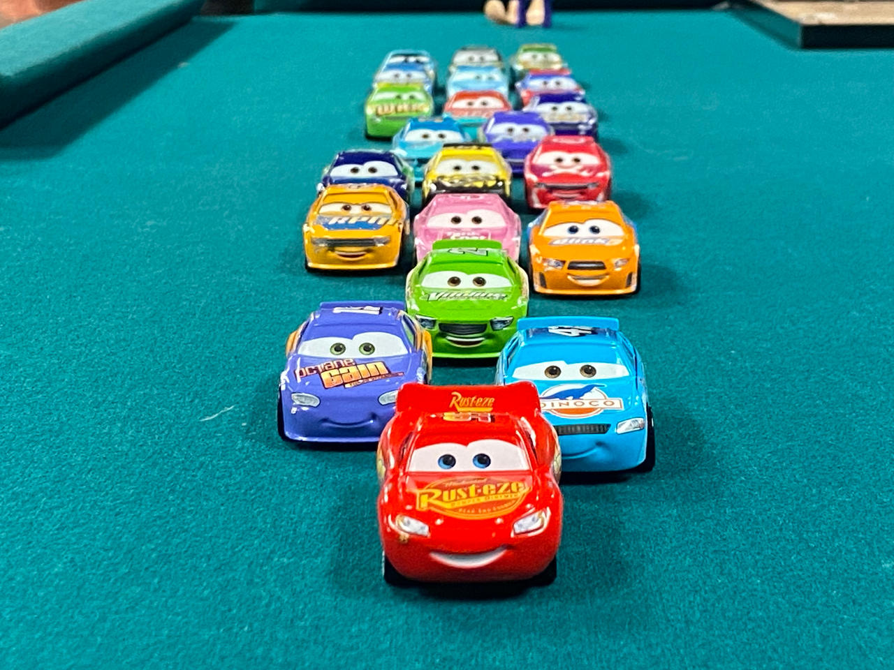 Lightning McQueen and the Veteran Racers by richardchibbard on DeviantArt