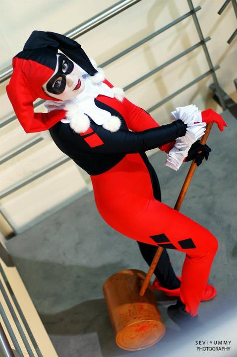 Harley Quinn Cosplay : Adam Hughes