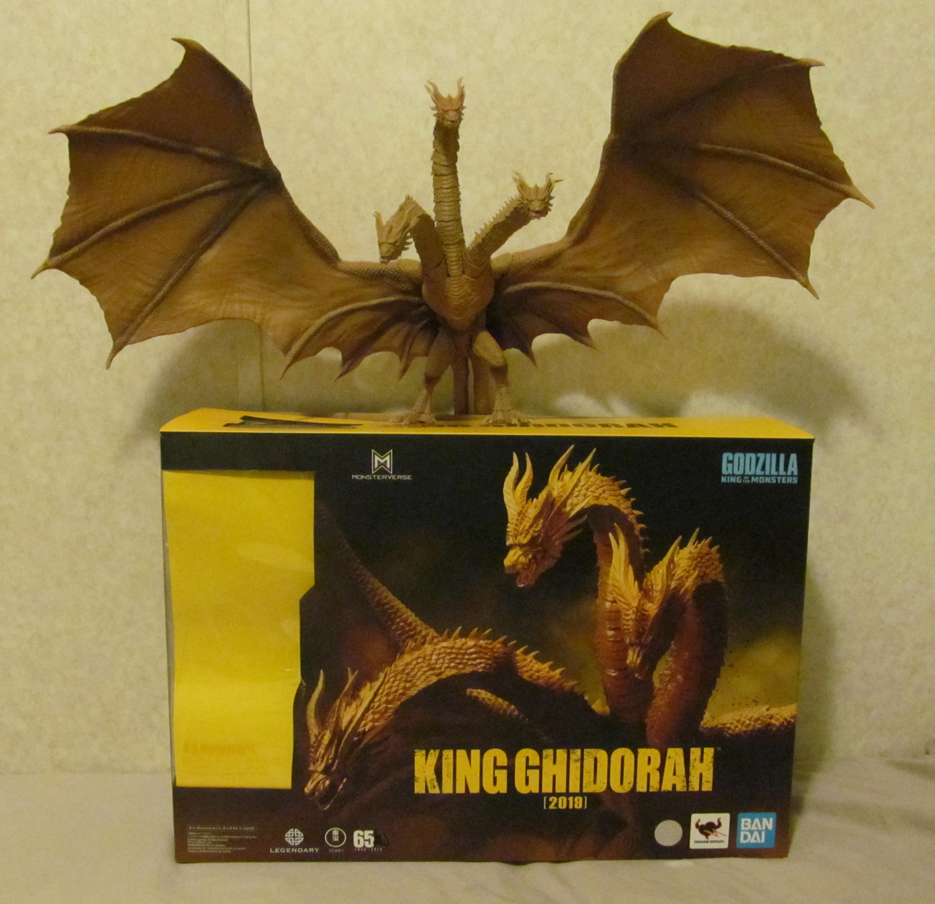 S.H.MonsterArts King Ghidorah-2019 by AcroSauroTaurus on DeviantArt