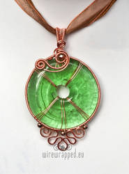 Green eye pendant by ukapala