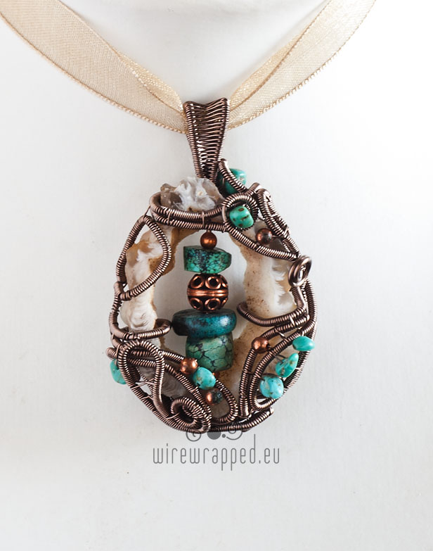 Agate and turquoise pendant