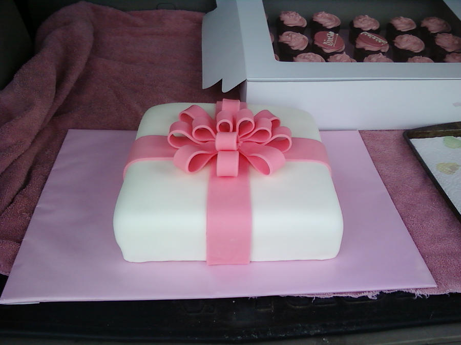 Mary Kay Birthday Present Cake