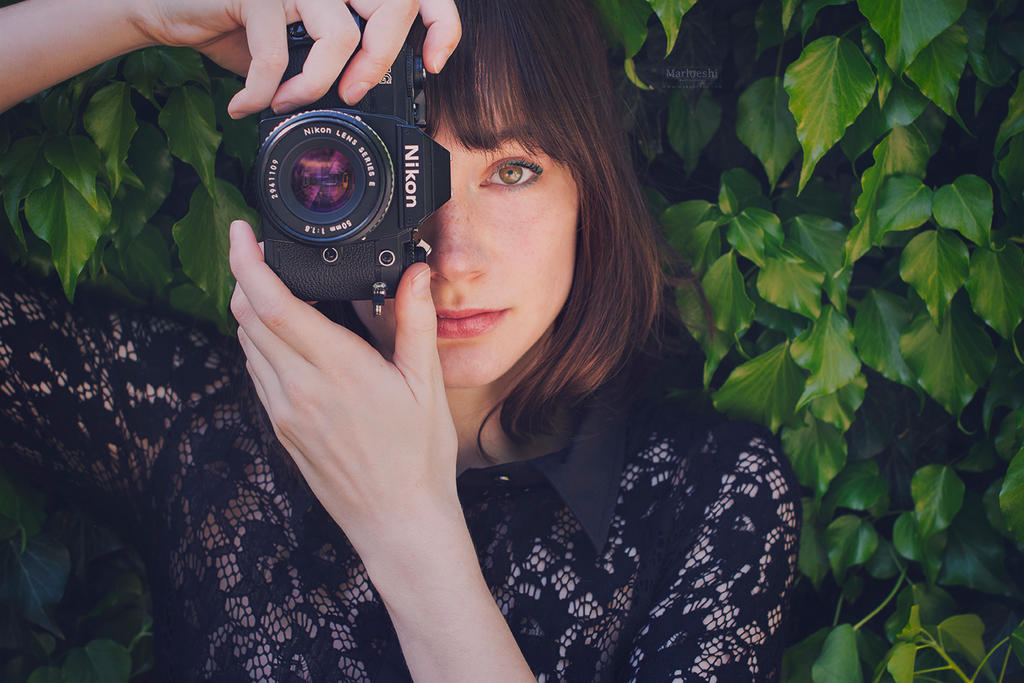 Photographer by Marloeshi