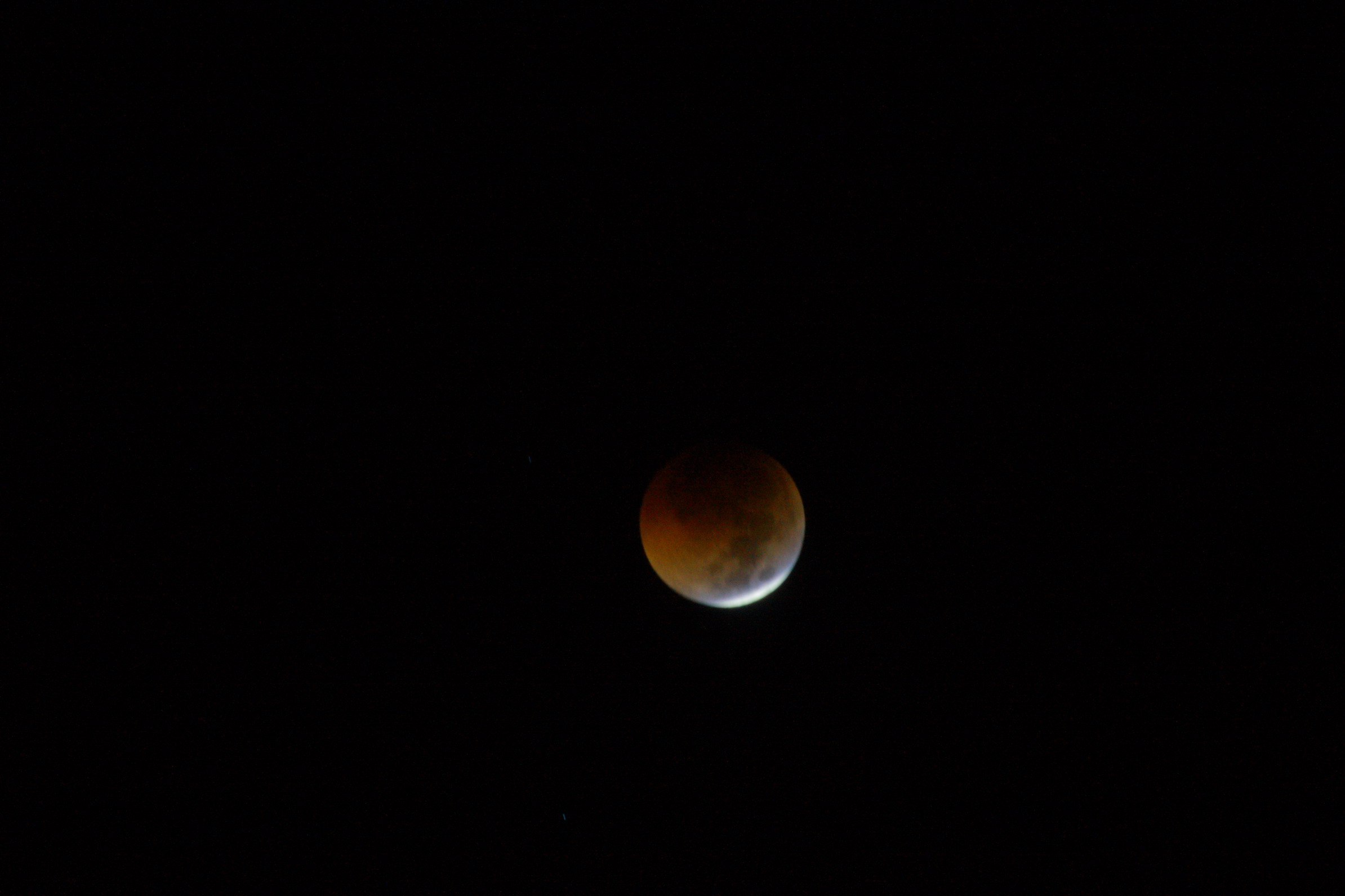 lunar eclipse 6 16 11 pt 6